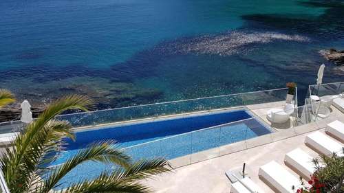 www.hoteldelacalanque.com