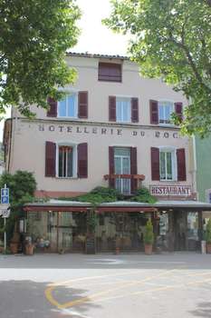 www.hotel-du-roc04.fr