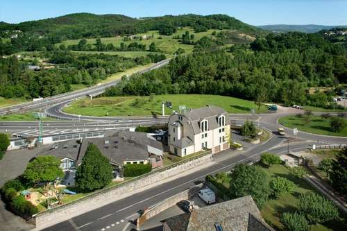 www.hotelcalicegevaudan.com