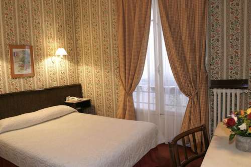 www.hotelclementparis.com