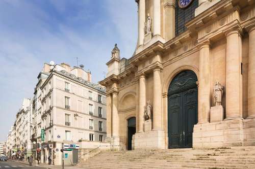 www.hotellondressthonore-paris.com