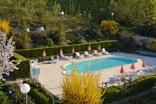www.hotel-orfeuil.fr
