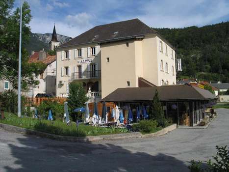 www.hotel-les-alpins.fr