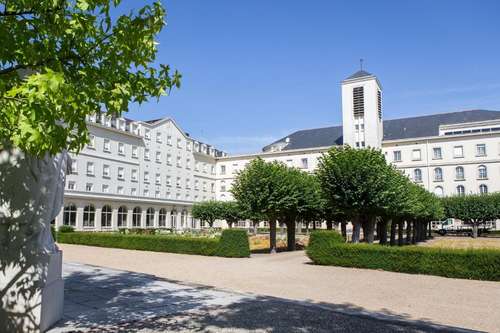 www.bonpasteur-hostellerie.org
