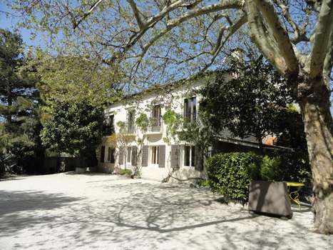 www.hosteleriedelile.com