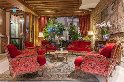www.hotel-paris-univers.com