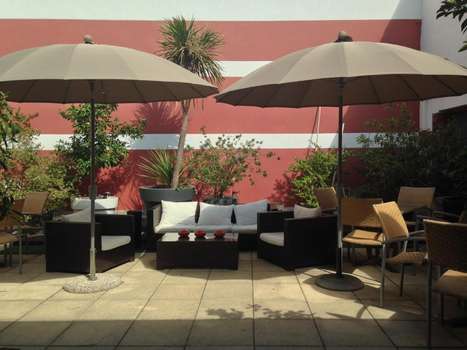 www.hotel-cote-patio.com