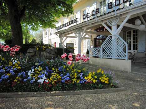 www.hotellabouriane.fr