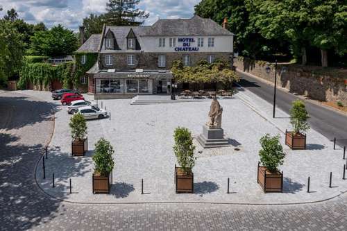 www.hotelduchateau.com