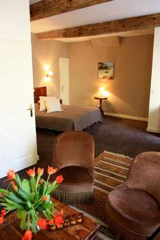 www.hotel-loucigaloun.com