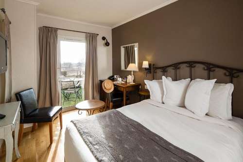 www.hotel-avignon-horloge.com