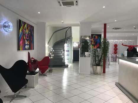 www.hotel-capitole.com