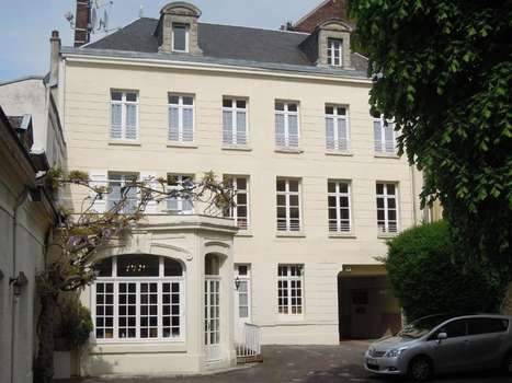 www.hotel-memorial.com