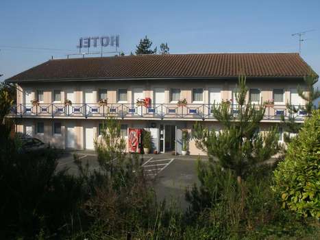 www.rivhotel12.com
