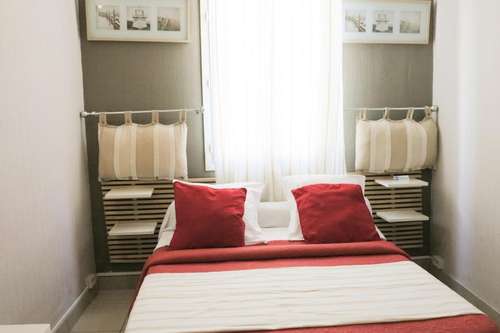 www.hotel-ariana.com