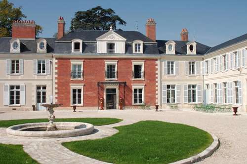 www.domainedesthomeaux.fr