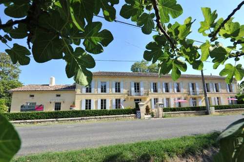 www.hotelrestaurantlepicurial.com