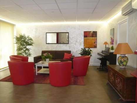 www.hotel-leparisien.com