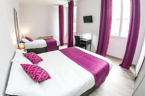 www.hotel-meyrueis-lozere.fr
