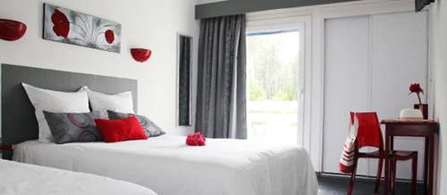 www.hotel-du-porge.com