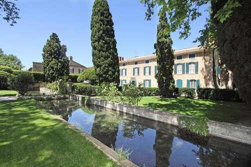 www.chateaudeservanes.com
