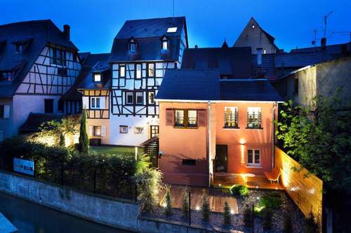 www.colombier-suites.com
