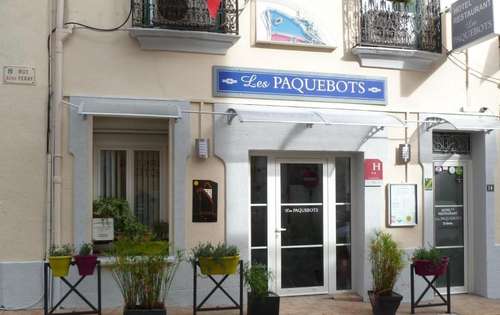 www.hotel-port-vendres.com