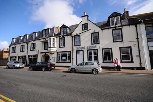 www.royalstornoway.co.uk