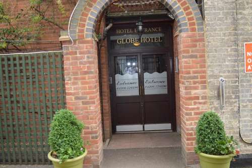 www.globehotelcolchester.co.uk