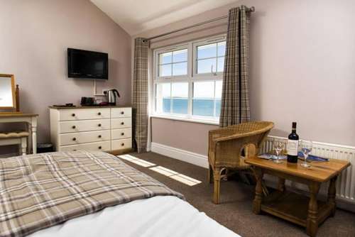www.theshiphotelaberdaron.co.uk