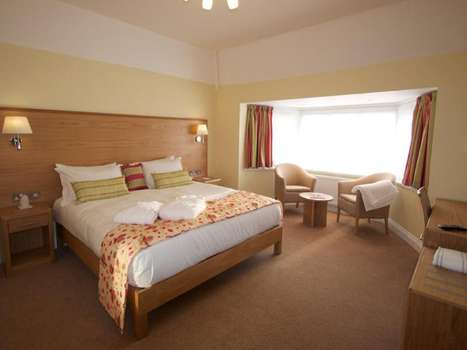 www.cloverspa.co.uk