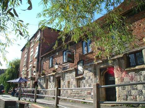 www.oldmillhotelsalisbury.co.uk