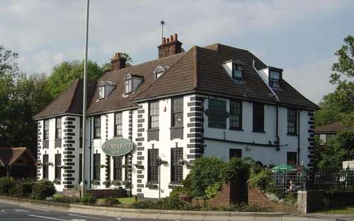 www.theroundabouthotel.co.uk