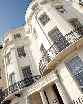 www.drakesofbrighton.com