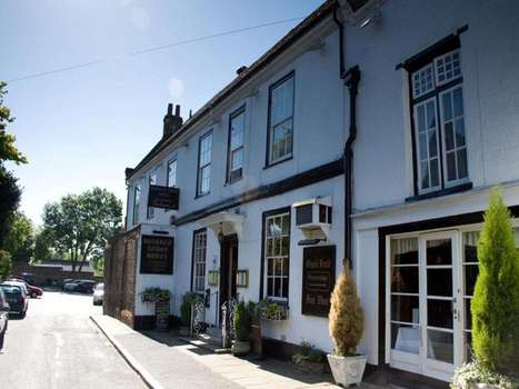 www.warrenlodgehotel.co.uk