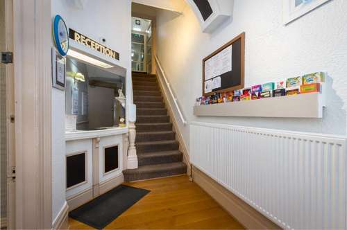 www.mapleshotelblackpool.co.uk