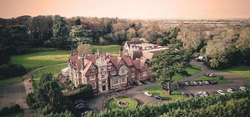 www.pendley-manor.co.uk