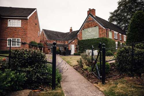 www.manorhousealsager.com