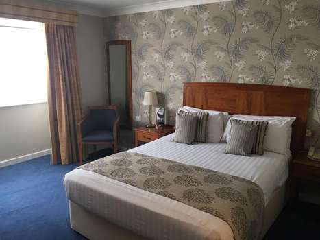 www.redlionhotelbasingstoke.com