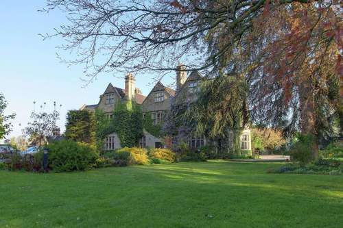 www.westonhallhotel.co.uk