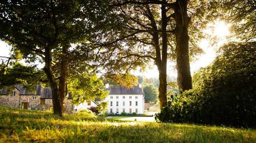www.thegrove-narberth.co.uk