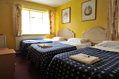 www.actontownhotel.co.uk