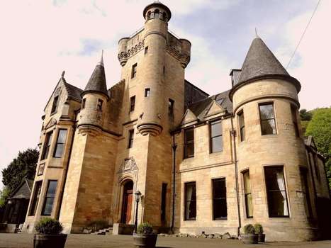 www.broomhallcastle.co.uk