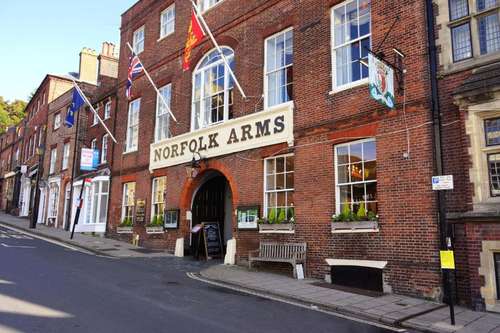 www.norfolkarmsarundel.com