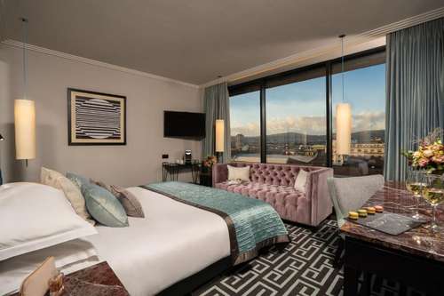 www.fitzwilliamhotelbelfast.com