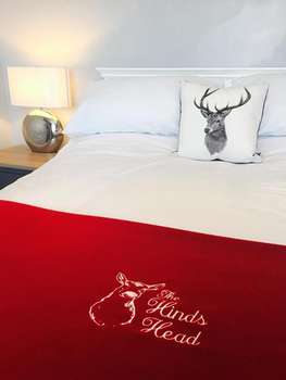 www.thehindshead.com