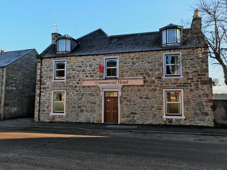 www.commercialhoteldufftown.co.uk