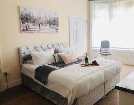 www.thewintergardensuites.com