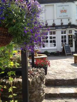 www.thecrownlynton.co.uk
