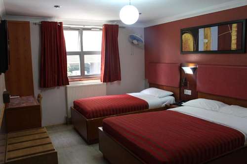 www.eurotravellerhotel.com